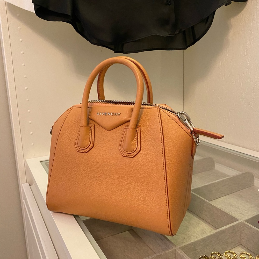 Givenchy Antigona - image 1